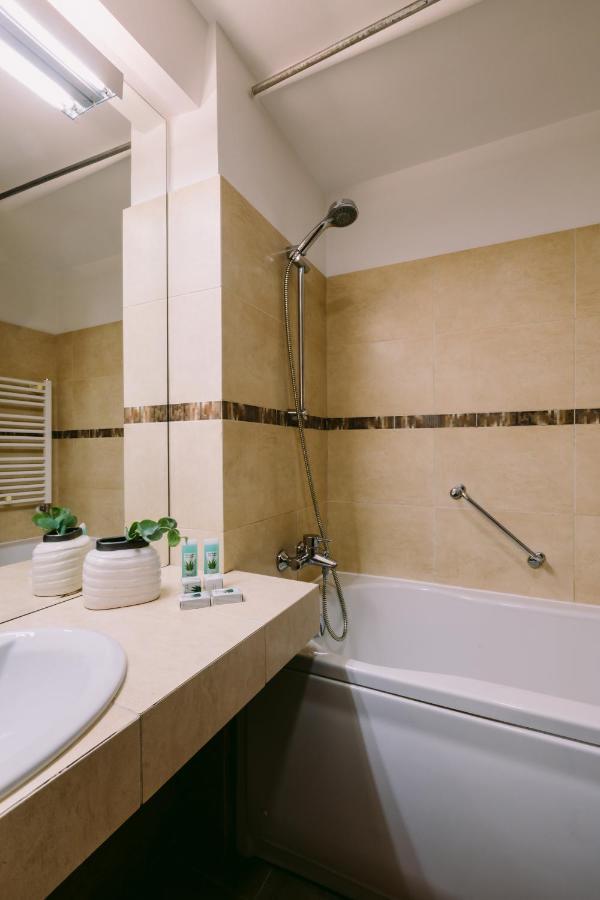 Double or Twin Room,1221563215:JPEG